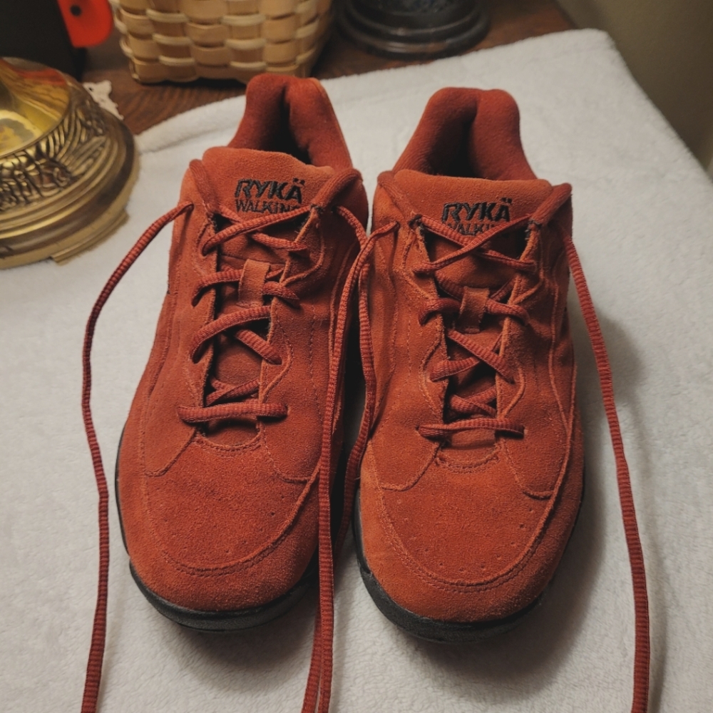 RYKA Walking shoes Size 8M Red Suede Upper Red laces Non Marking Sole